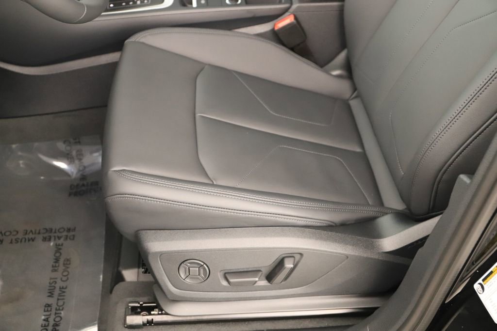 New 2025 Audi Q3 2.0T Premium AWD/4WD image 25