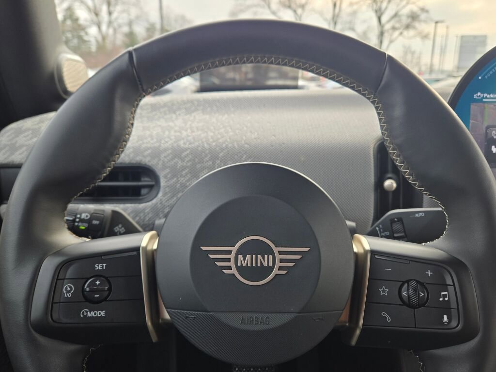 Used 2025 MINI Cooper S image 29