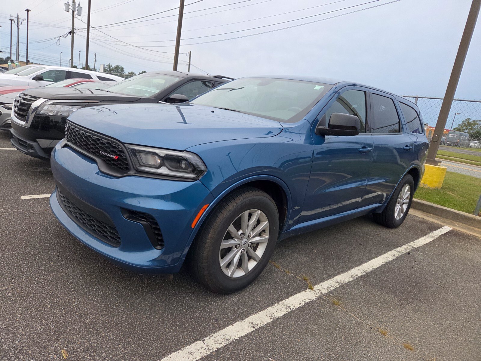 Used 2025 Dodge Durango GT RWD image 3