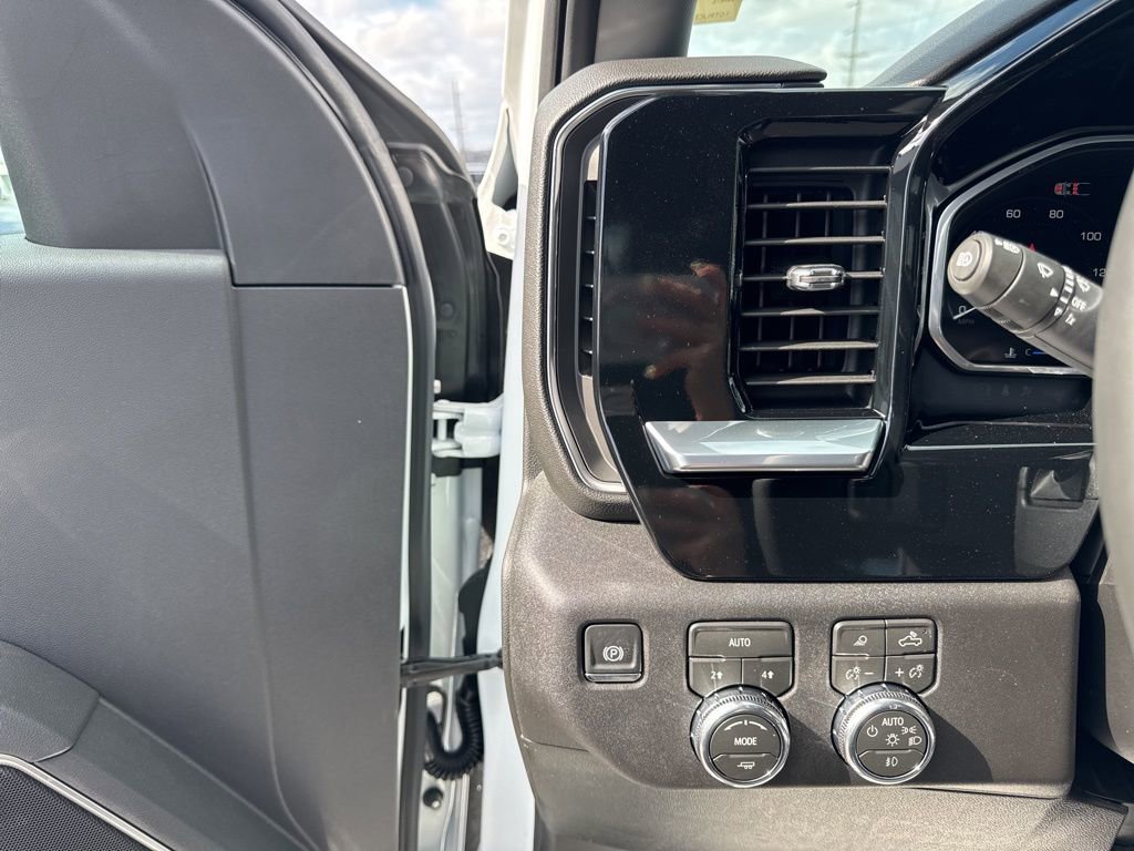 New 2026 GMC Sierra 1500 Elevation w/ Preferred Package image 14