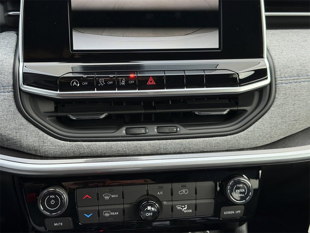 New 2026 Jeep Compass Latitude image 16