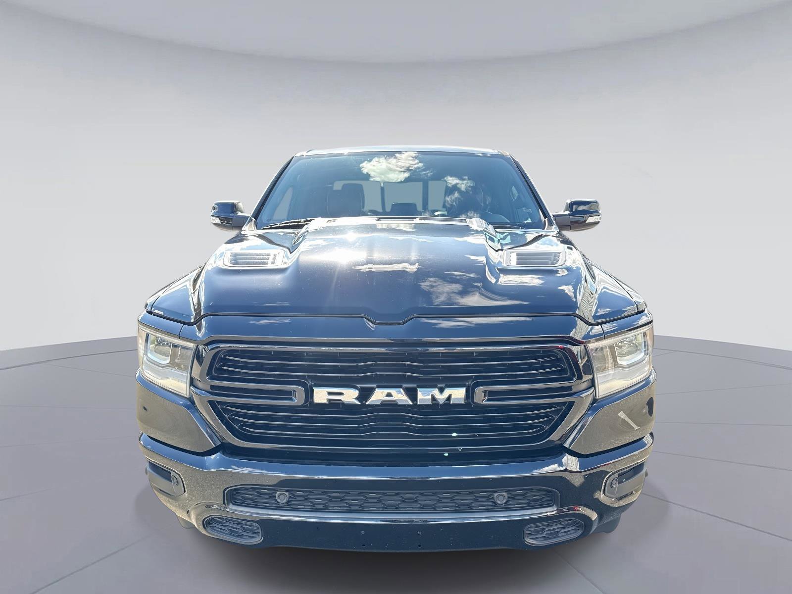 Used 2019 RAM 1500 Laramie image 9