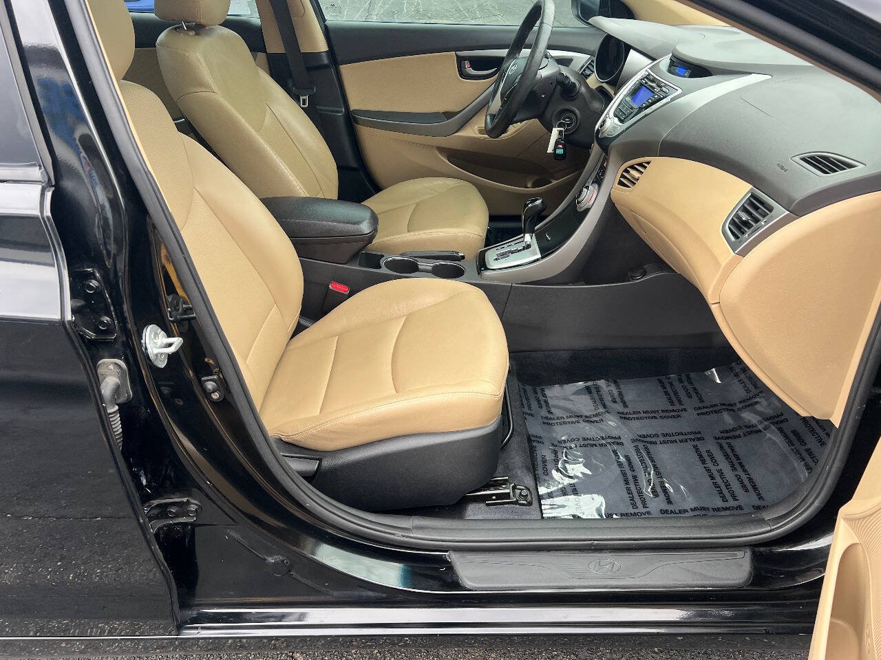 Used 2012 Hyundai Elantra Limited FWD image 27