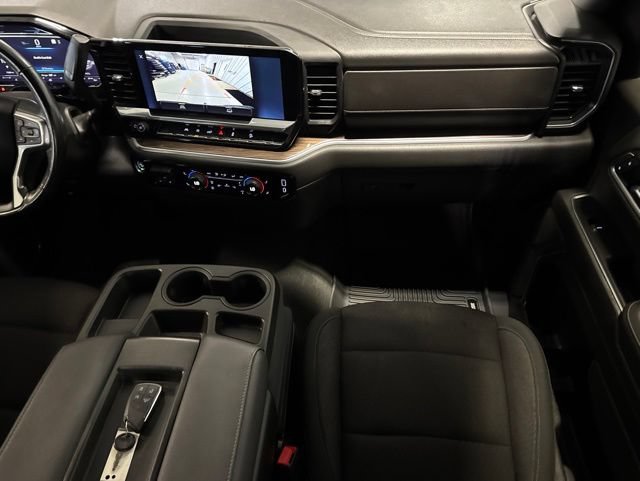 Used 2022 Chevrolet Silverado 1500 LT w/ Z71 Off-Road Package AWD/4WD image 22