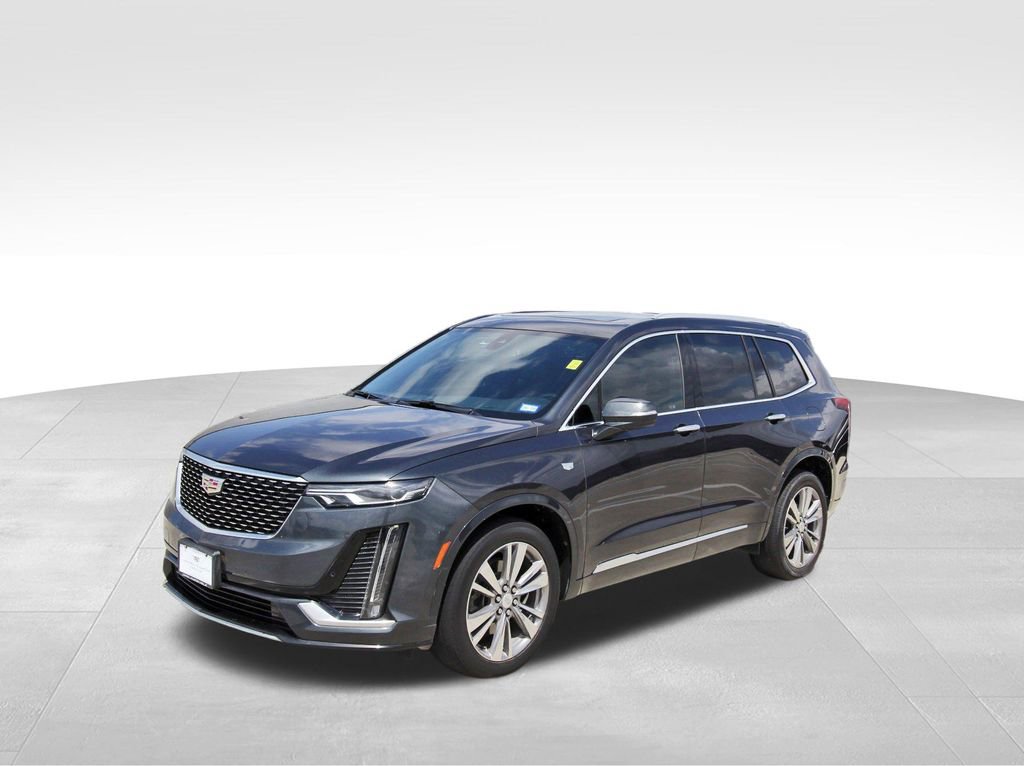 Used 2022 Cadillac XT6 Premium Luxury AWD/4WD image 2