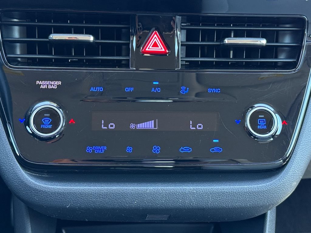 Used 2022 Hyundai Ioniq SE FWD image 16