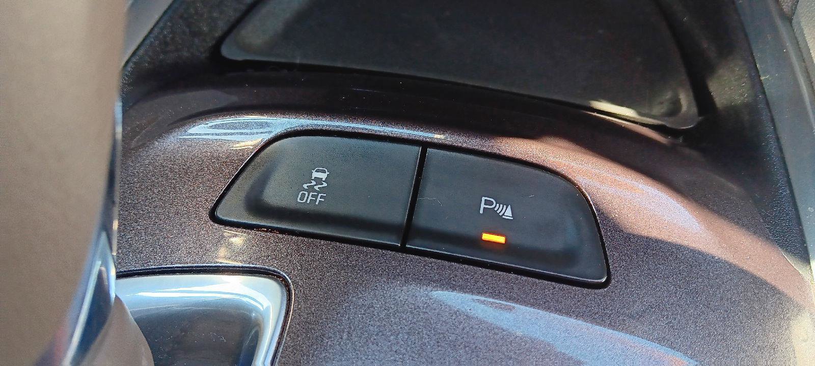 Used 2020 Chevrolet Malibu LT image 20