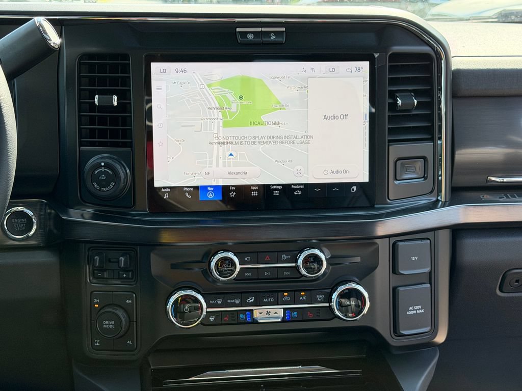 New 2026 Ford F250 Lariat w/ Black Appearance Package AWD/4WD image 9