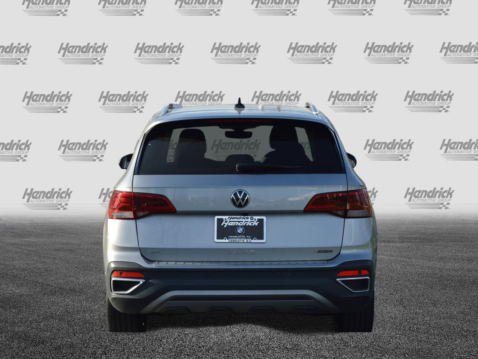 Used 2022 Volkswagen Taos SEL image 10