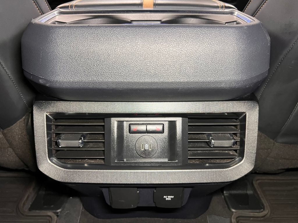 Used 2023 Ford F250 Platinum AWD/4WD image 25