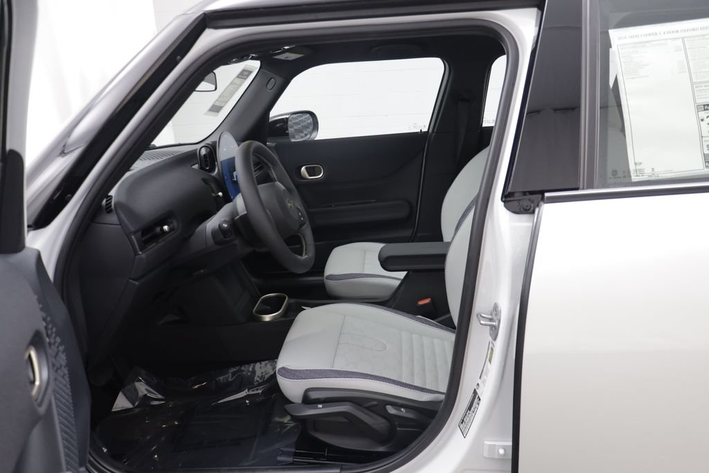 New 2026 MINI Cooper 4-Door Hardtop FWD image 6