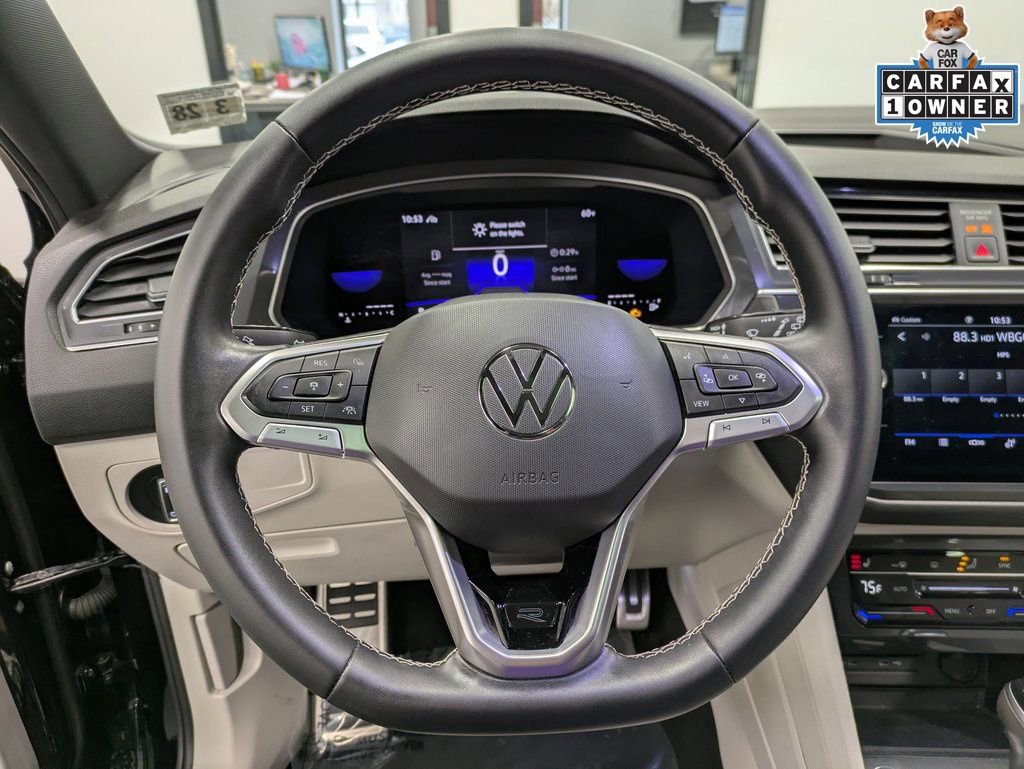 Used 2023 Volkswagen Tiguan SE R-Line image 21