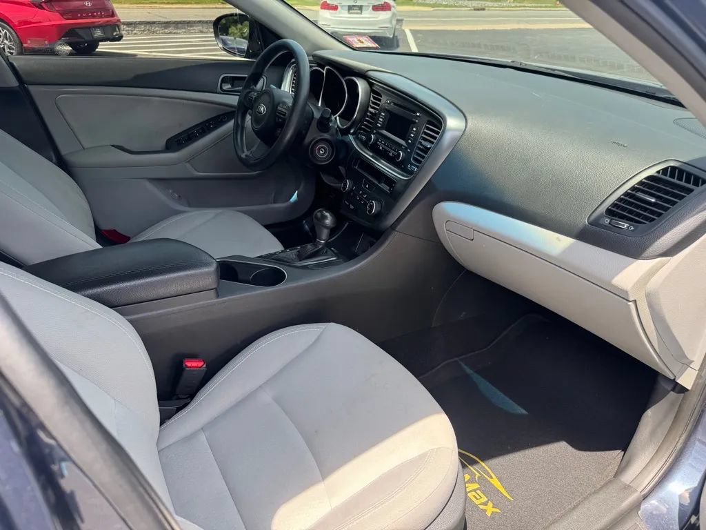 Used 2015 Kia Optima LX FWD image 8