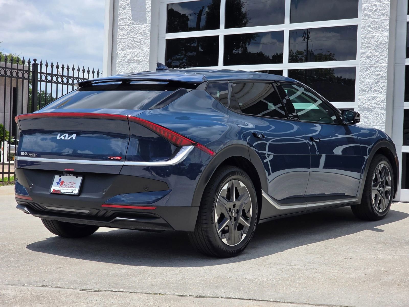 Used 2025 Kia EV6 Light RWD image 4
