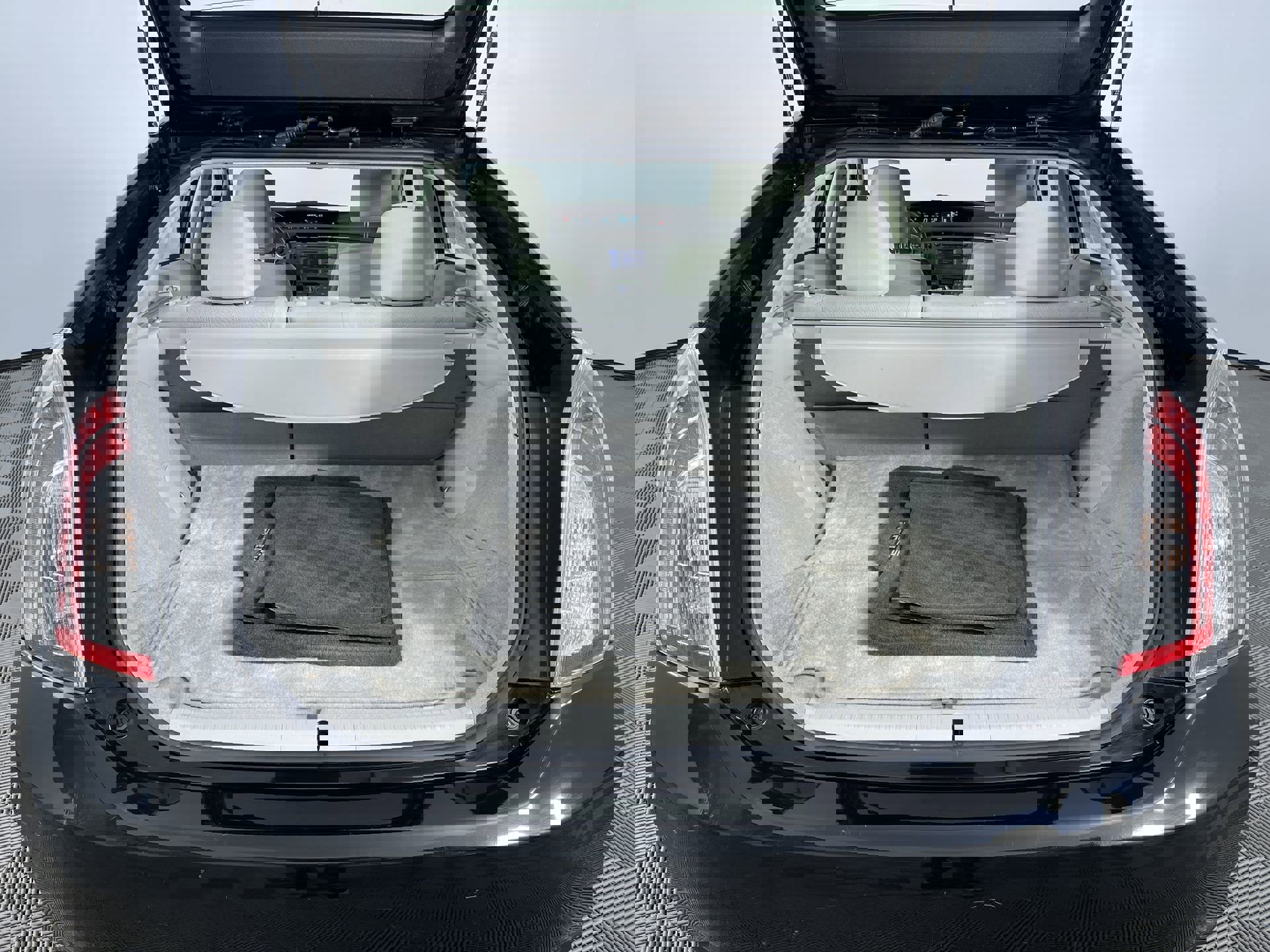 Used 2015 Toyota Prius Two image 23