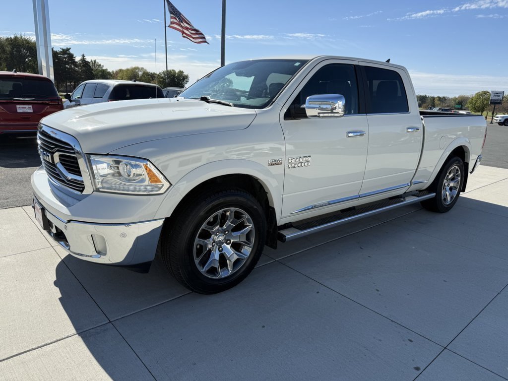 Used 2017 RAM 1500 Limited AWD/4WD image 3