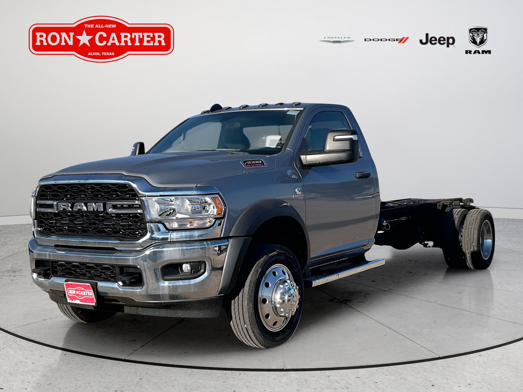 New 2024 RAM 4500 Tradesman RWD image 3