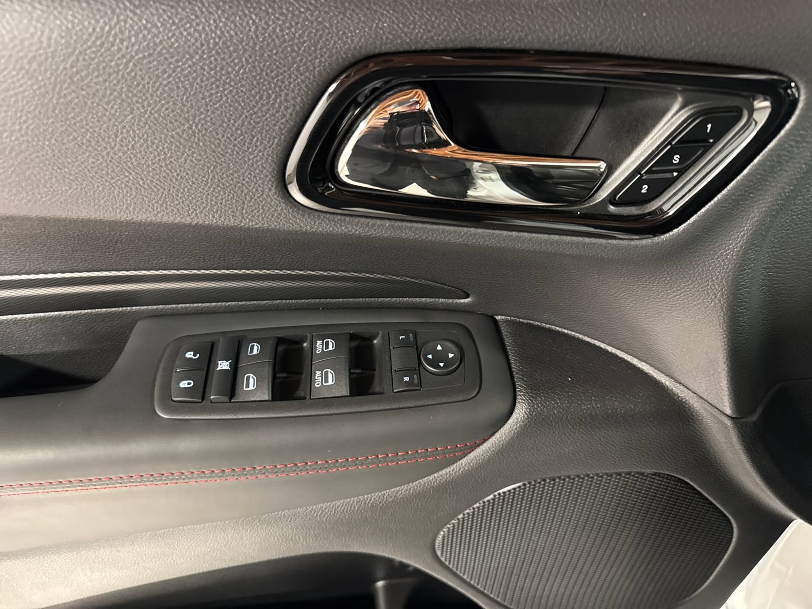Used 2025 Dodge Durango R/T AWD/4WD image 10