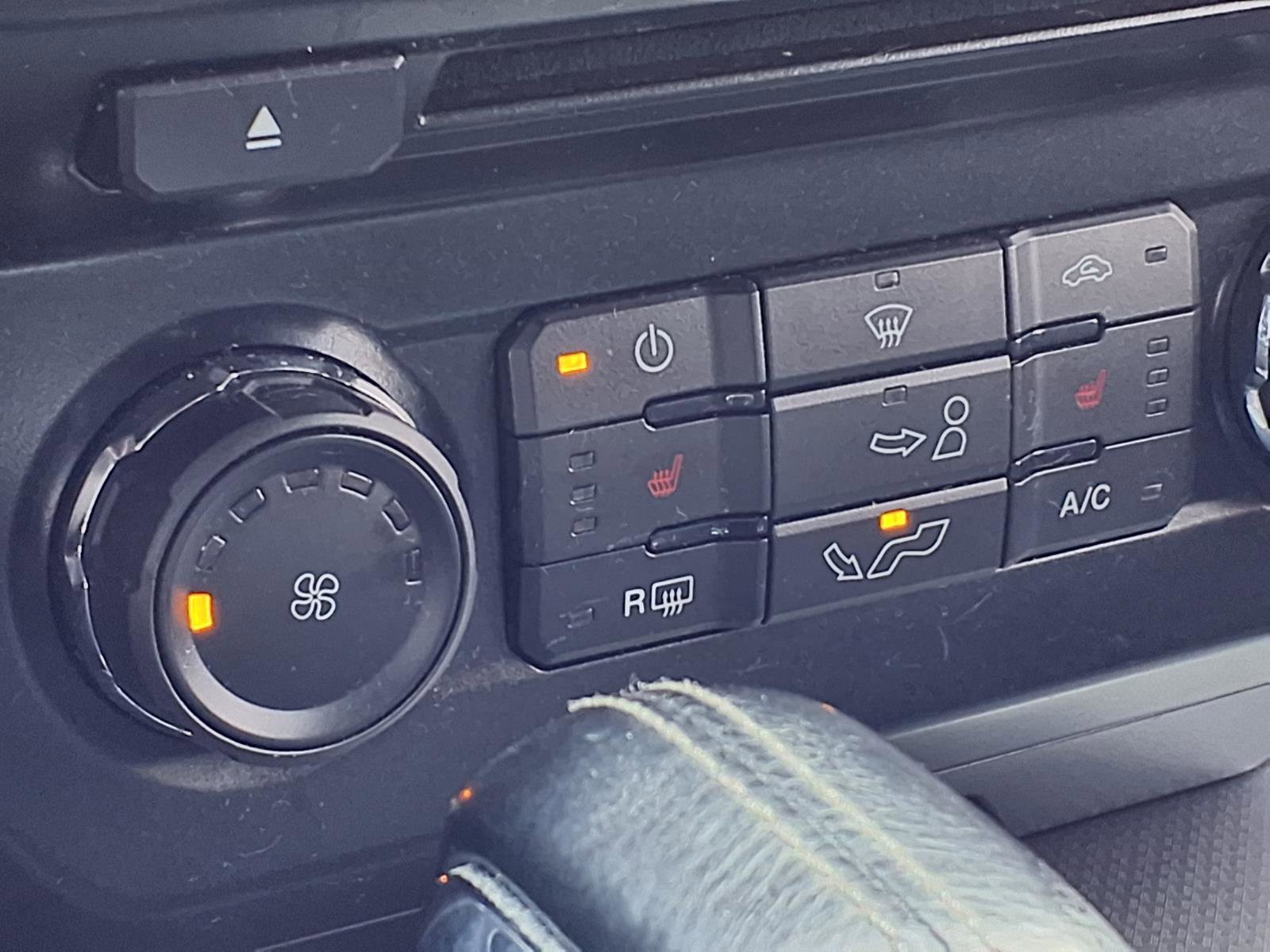 Used 2016 Ford F150 XLT w/ Equipment Group 302A Luxury image 5