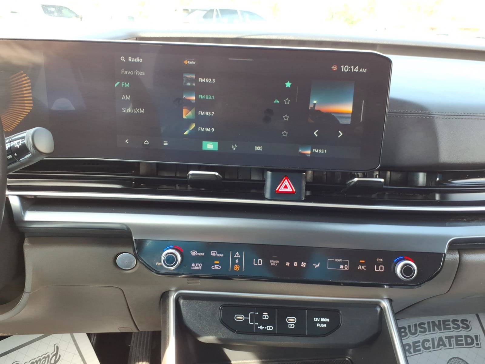 Used 2025 Kia Carnival LXS FWD image 13