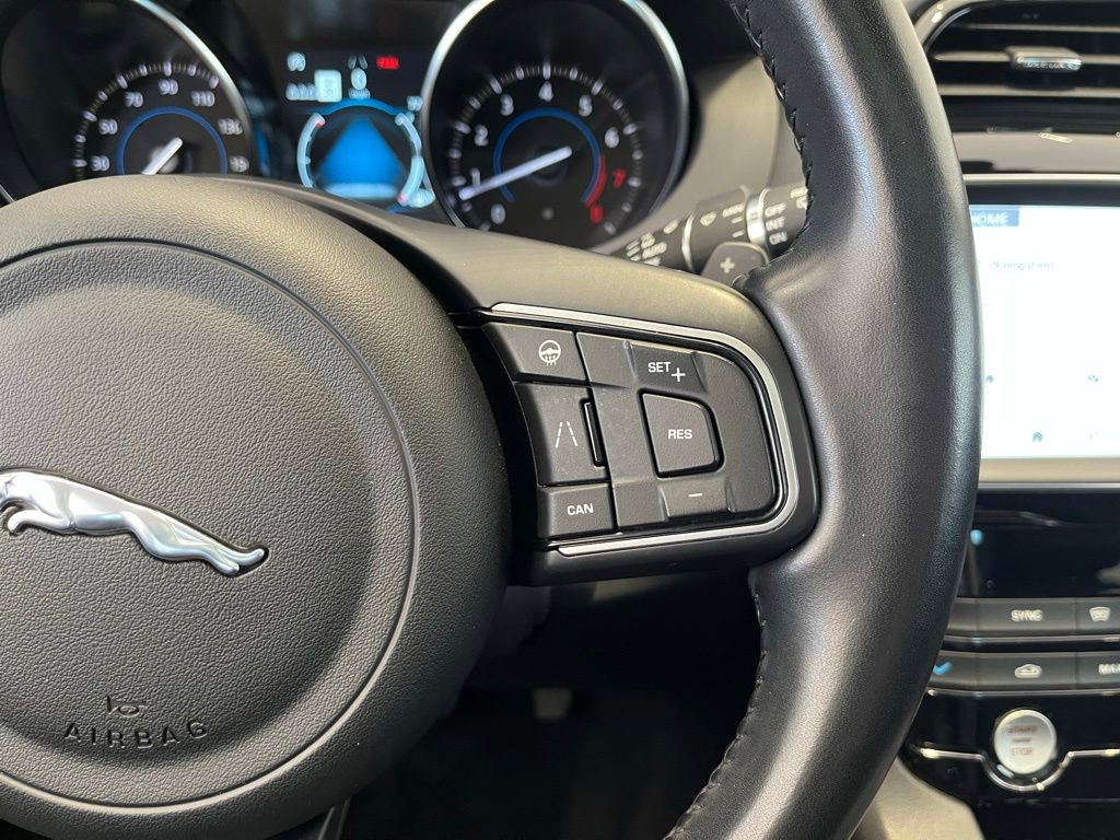 Used 2020 Jaguar F-PACE Premium AWD/4WD image 44
