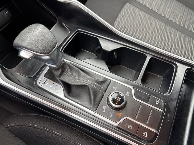 Used 2023 Kia Sorento LX image 24