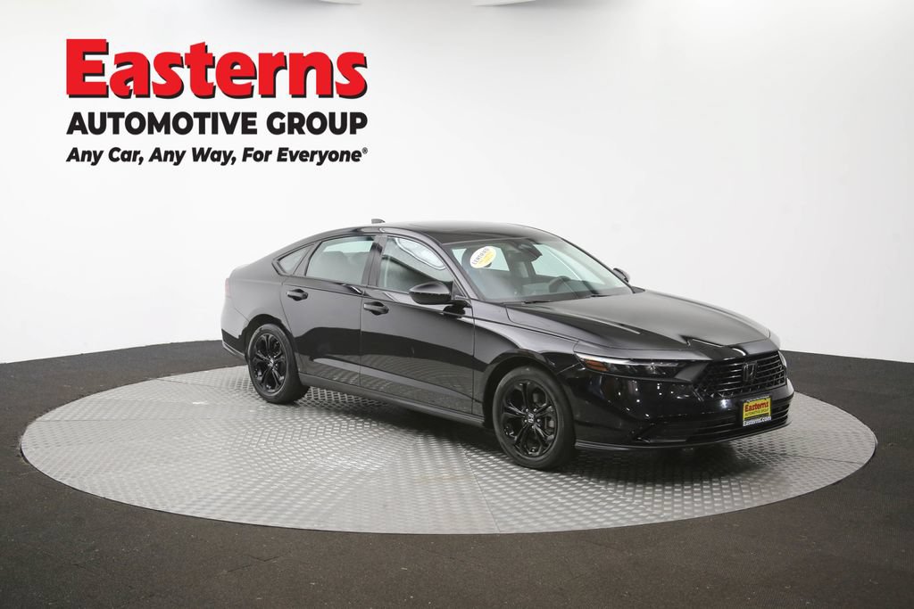 Used 2025 Honda Accord SE image 43