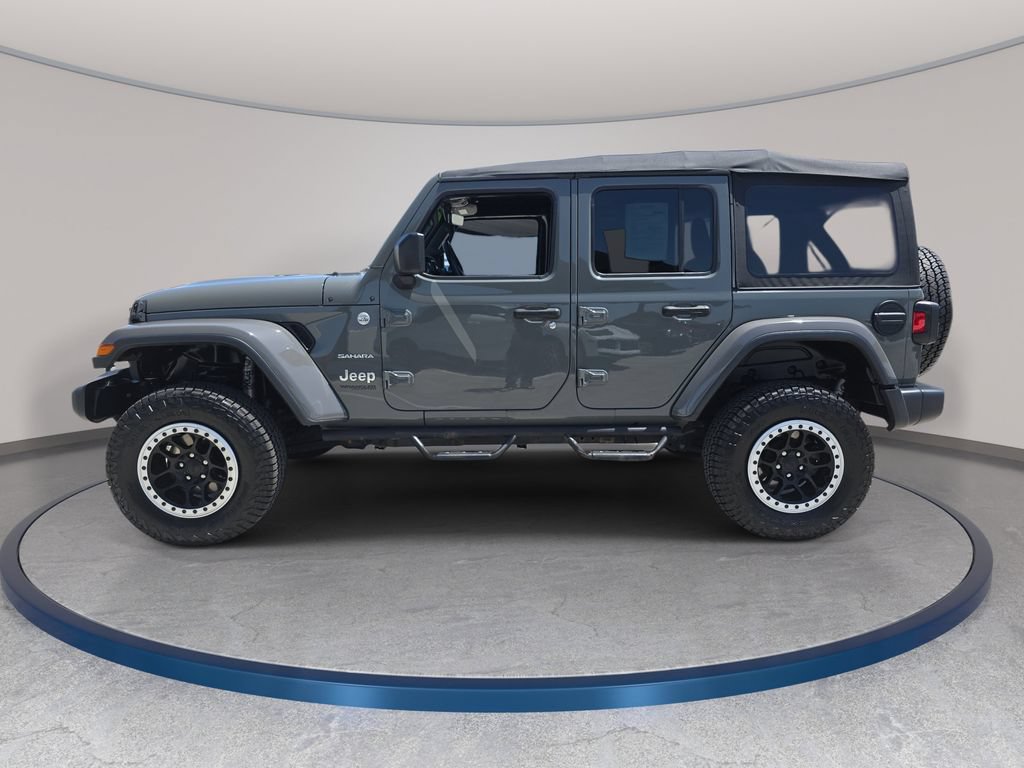 Used 2018 Jeep Wrangler Unlimited Sahara AWD/4WD image 9