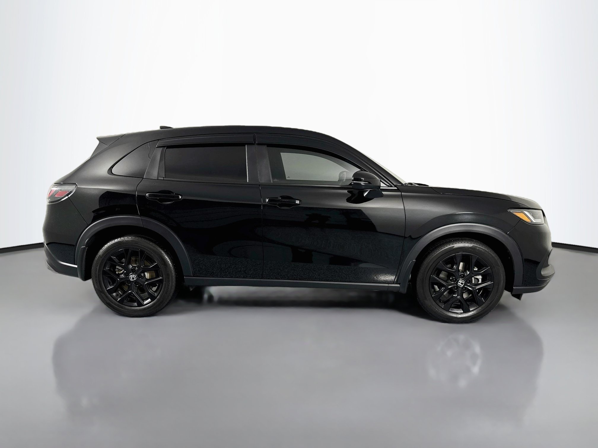 Certified 2025 Honda HR-V Sport image 4
