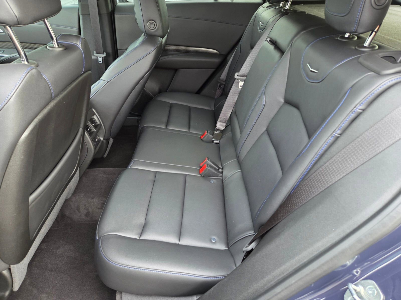 Used 2024 Cadillac XT4 Sport w/ Cold Weather Package image 11