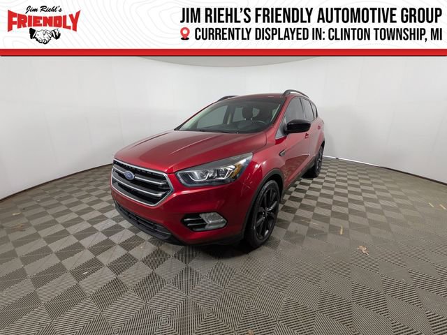Used 2019 Ford Escape SE FWD image 1