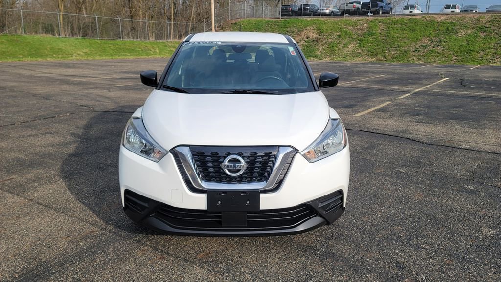 Used 2020 Nissan Kicks S image 4