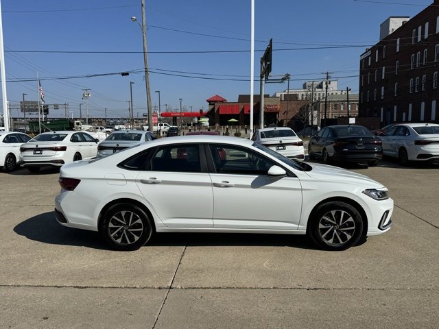 Certified 2025 Volkswagen Jetta S image 6