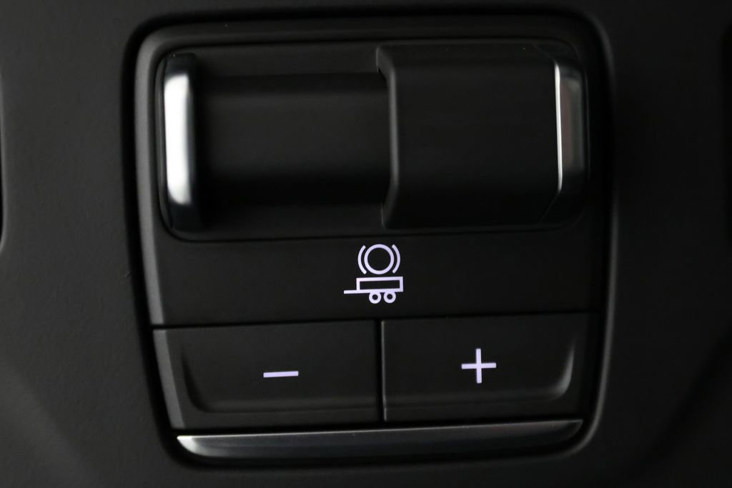 Used 2026 Cadillac Escalade Sport w/ Touring Package AWD/4WD image 29