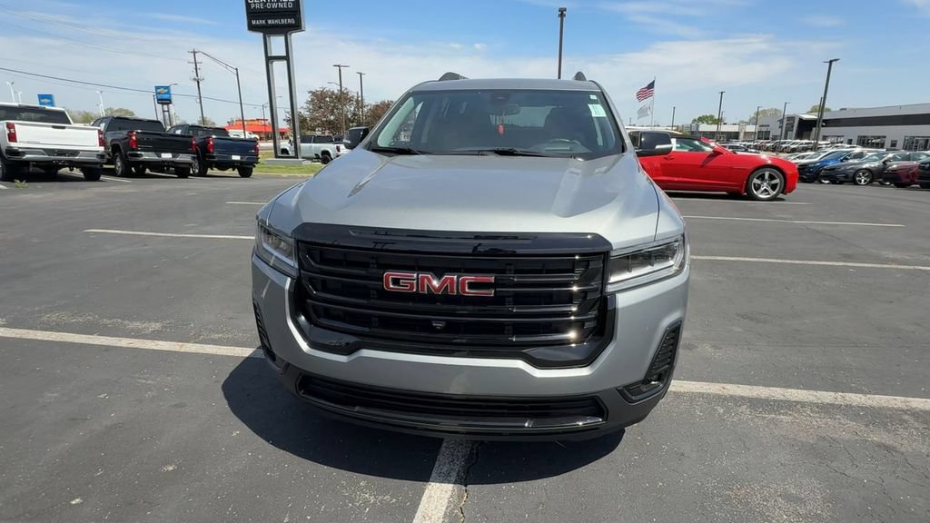 Used 2023 GMC Acadia SLT w/ Elevation Edition AWD/4WD image 3