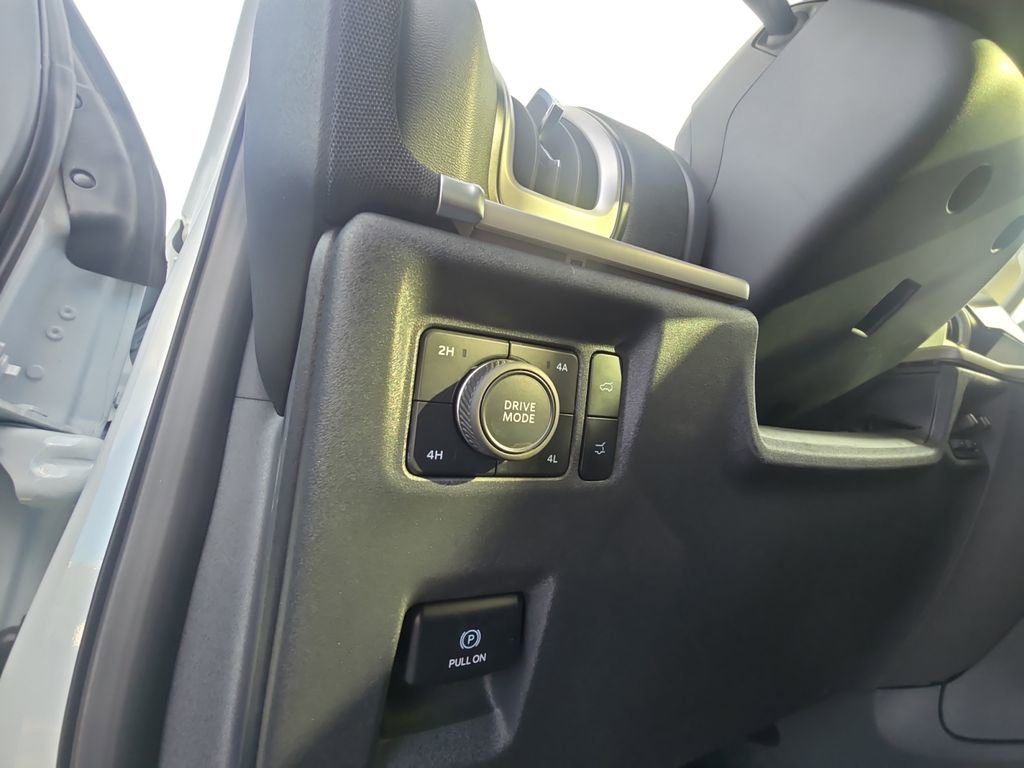 Used 2025 Ford Expedition Max Active image 24