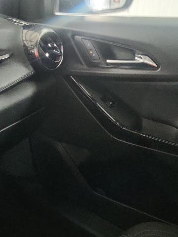 Used 2025 Chevrolet Equinox LT FWD image 25
