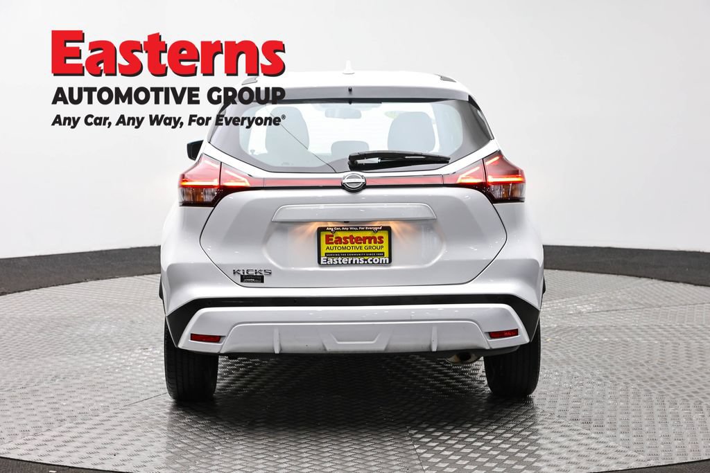 Used 2024 Nissan Kicks S FWD image 6