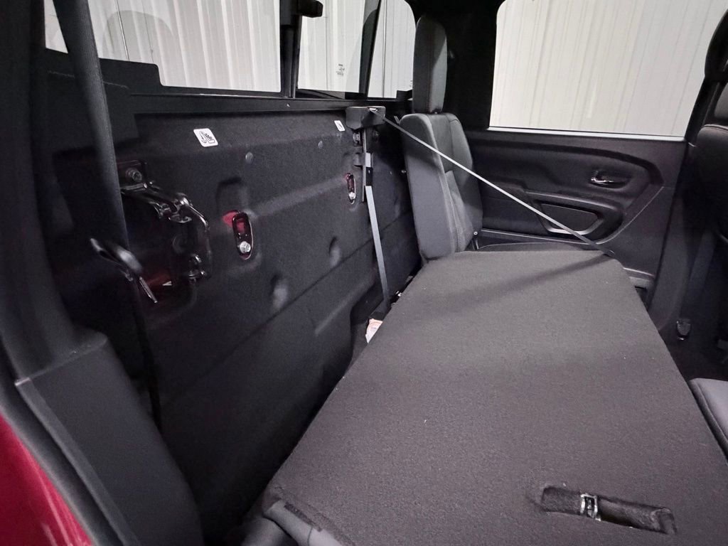 Used 2022 Nissan Titan PRO-4X w/ Off Road Protection Package AWD/4WD image 34