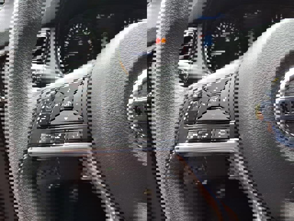 Used 2022 Nissan Rogue Sport S image 14