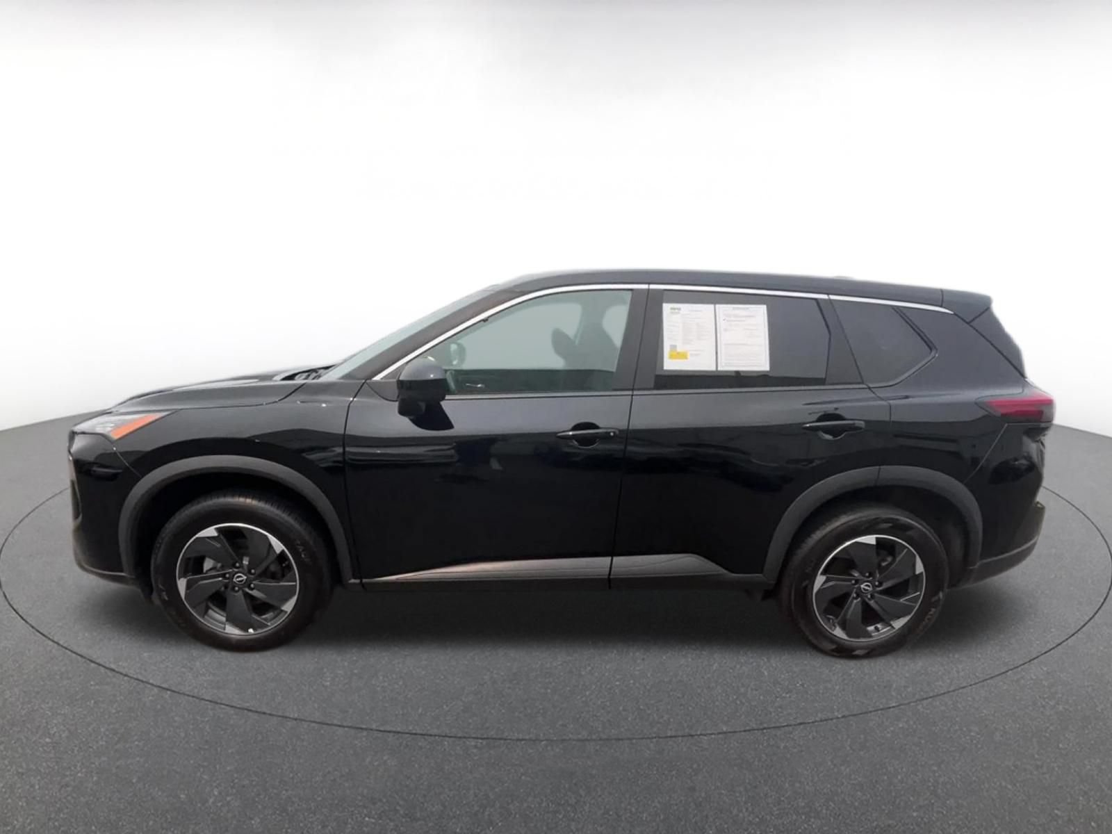 Used 2025 Nissan Rogue SV AWD/4WD image 8