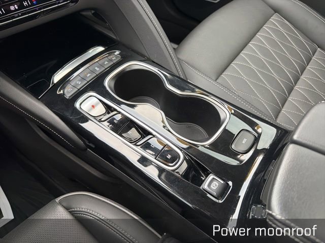 Used 2023 Buick Envision Avenir image 35