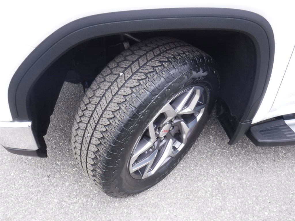 Used 2023 GMC Sierra 1500 SLT image 27