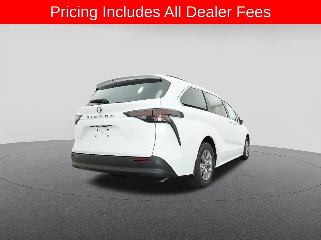 New 2026 Toyota Sienna XLE FWD image 24