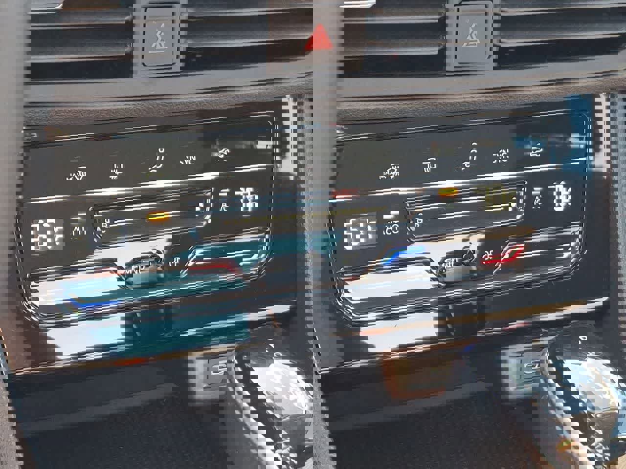 Used 2025 Volkswagen Jetta S image 25