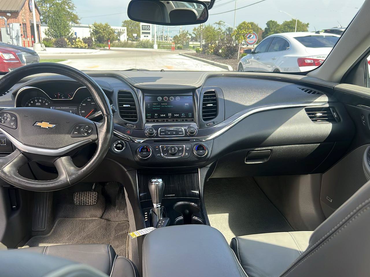 Used 2016 Chevrolet Impala LTZ FWD image 15