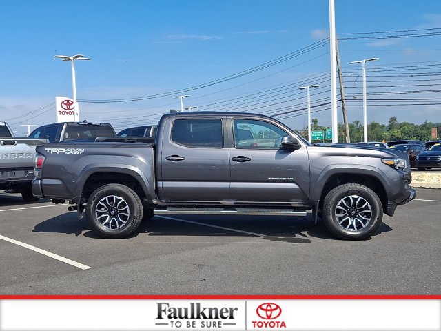 Certified 2022 Toyota Tacoma TRD Sport w/ Technology Package AWD/4WD image 8
