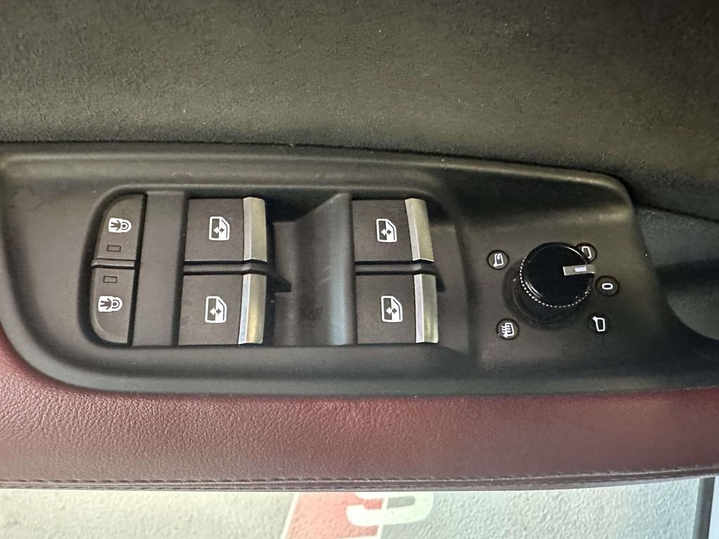 Used 2023 Audi SQ8 Premium Plus AWD/4WD image 22