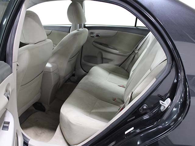 Used 2010 Toyota Corolla LE FWD image 14