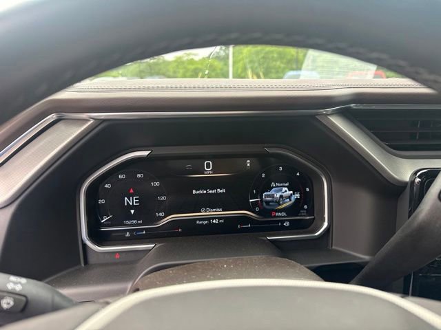 Used 2024 GMC Sierra 2500 Denali w/ Technology Package AWD/4WD image 24